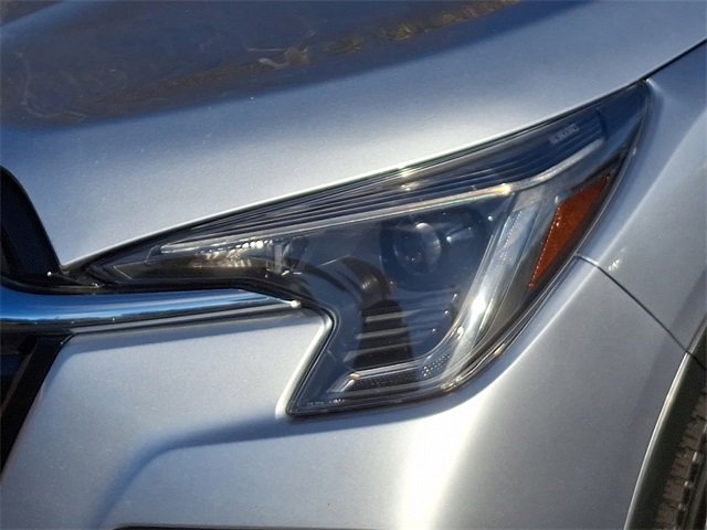 Used 2023 Subaru Ascent Limited w/ Technology Package image 9