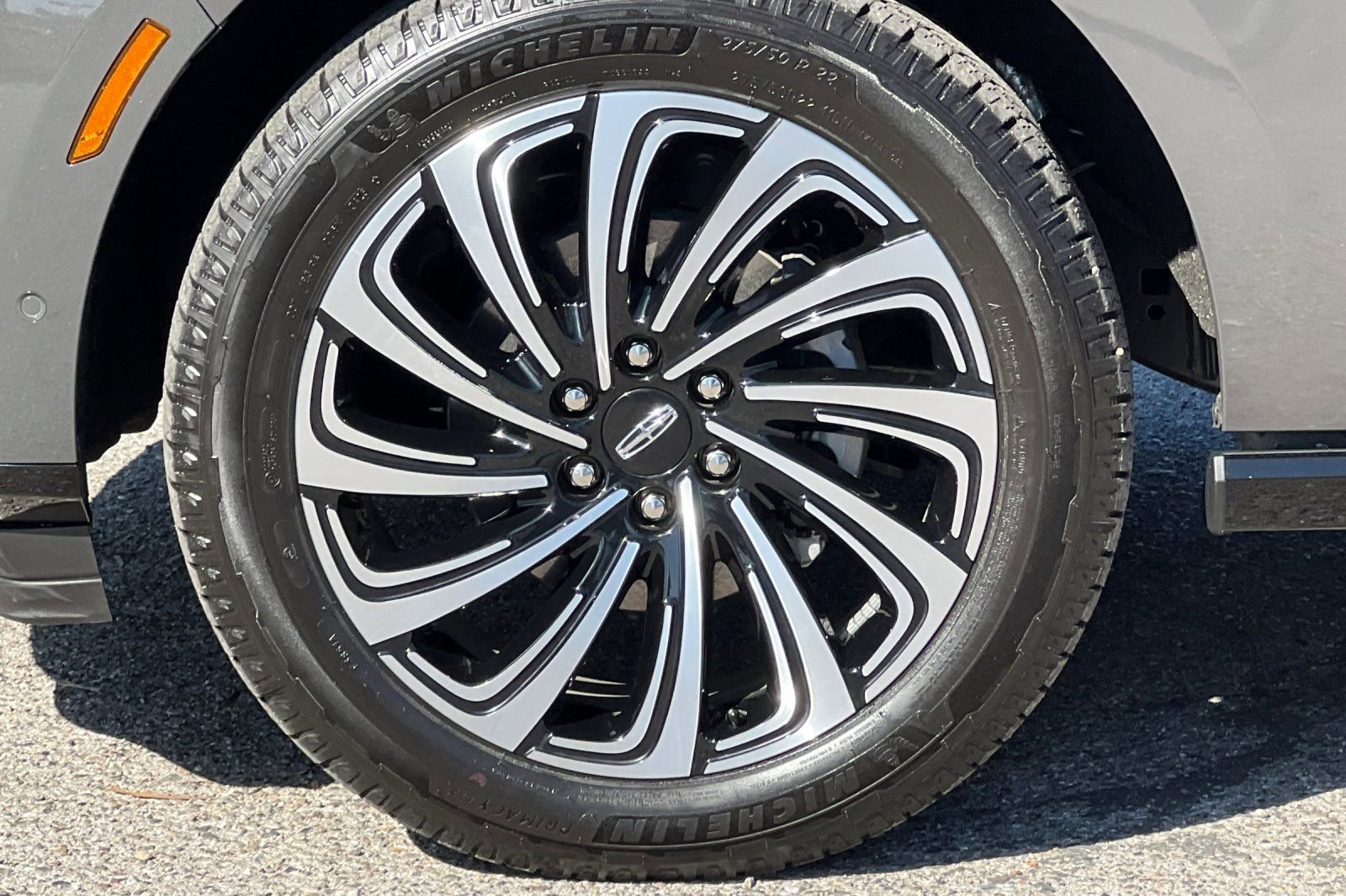 Used 2025 Lincoln Navigator Black Label AWD/4WD image 28