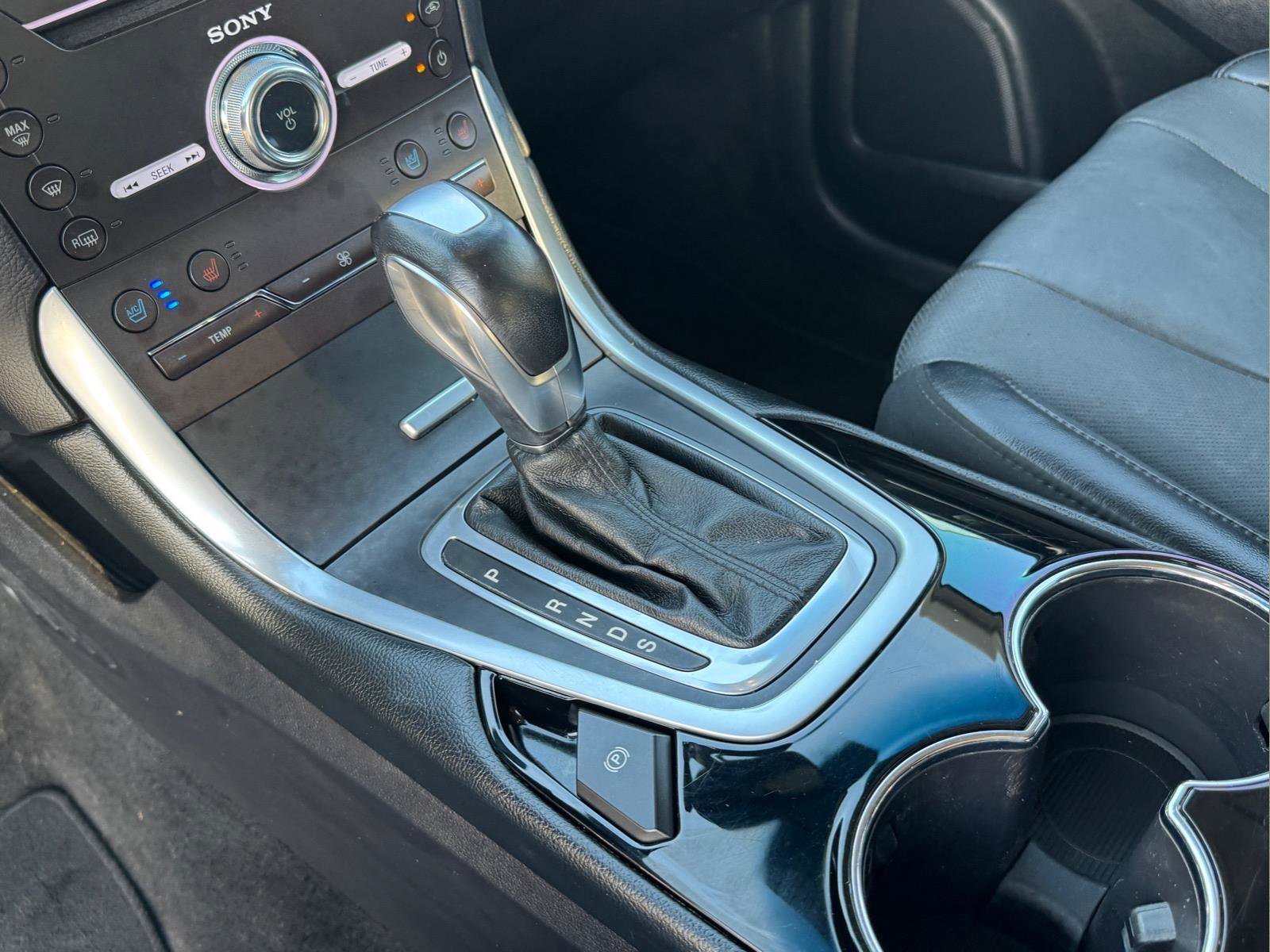 Used 2018 Ford Edge Titanium w/ Equipment Group 301A image 23