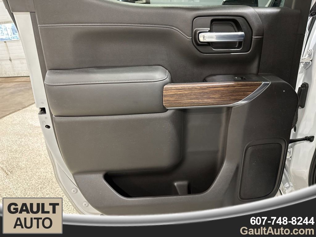 Used 2019 Chevrolet Silverado 1500 High Country w/ Technology Package image 14