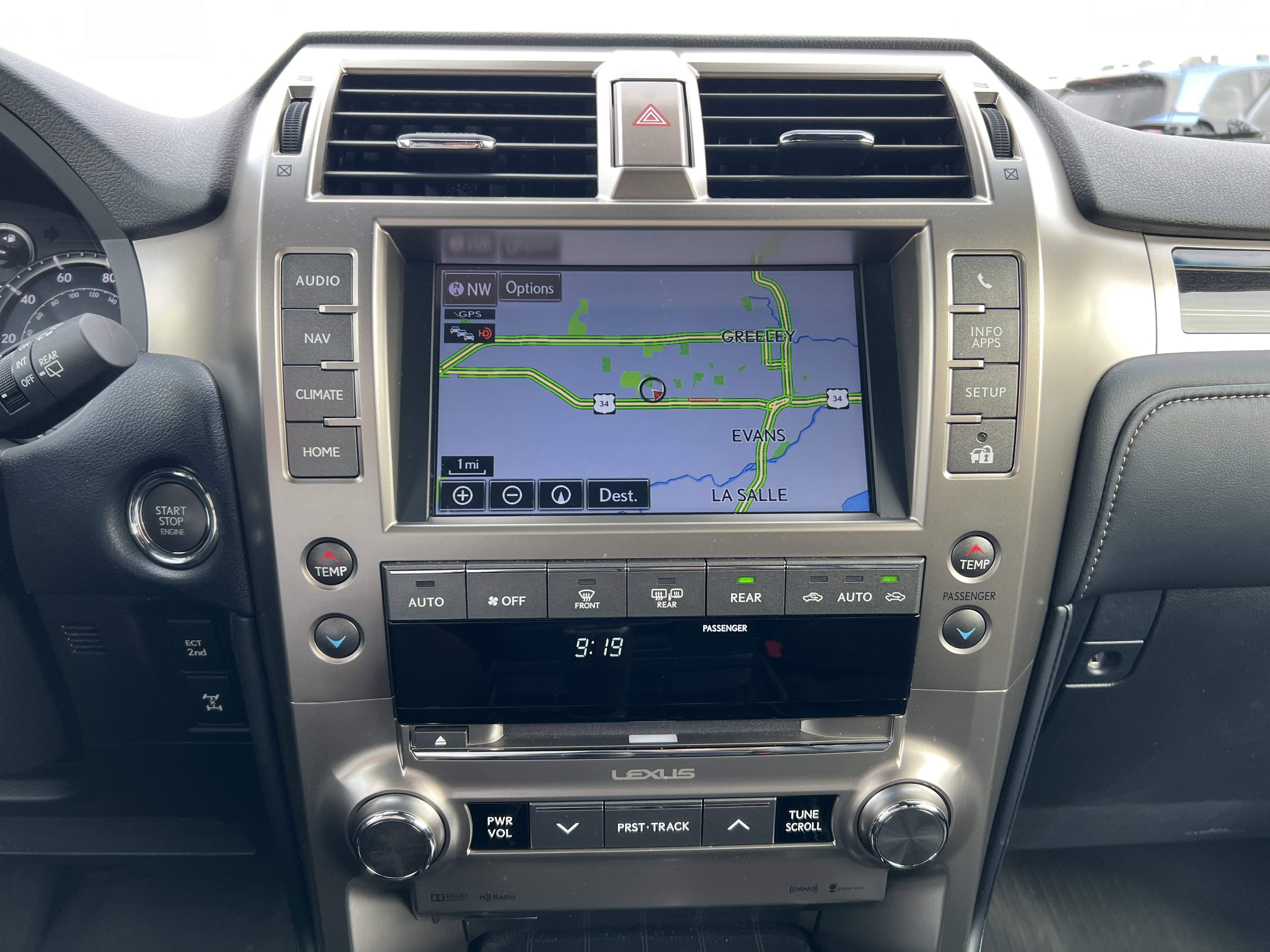 Used 2020 Lexus GX 460 Premium w/ Premium Package image 28