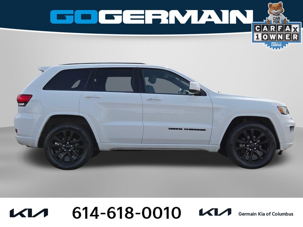 Used 2017 Jeep Grand Cherokee Altitude AWD/4WD image 6