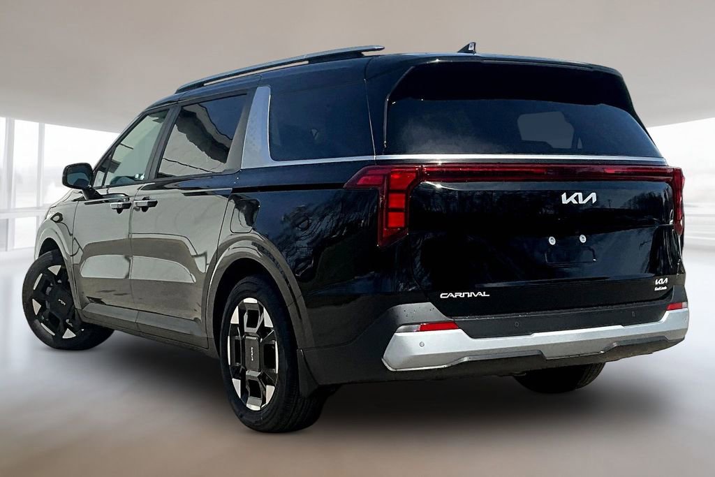 New 2026 Kia Carnival EX FWD image 3