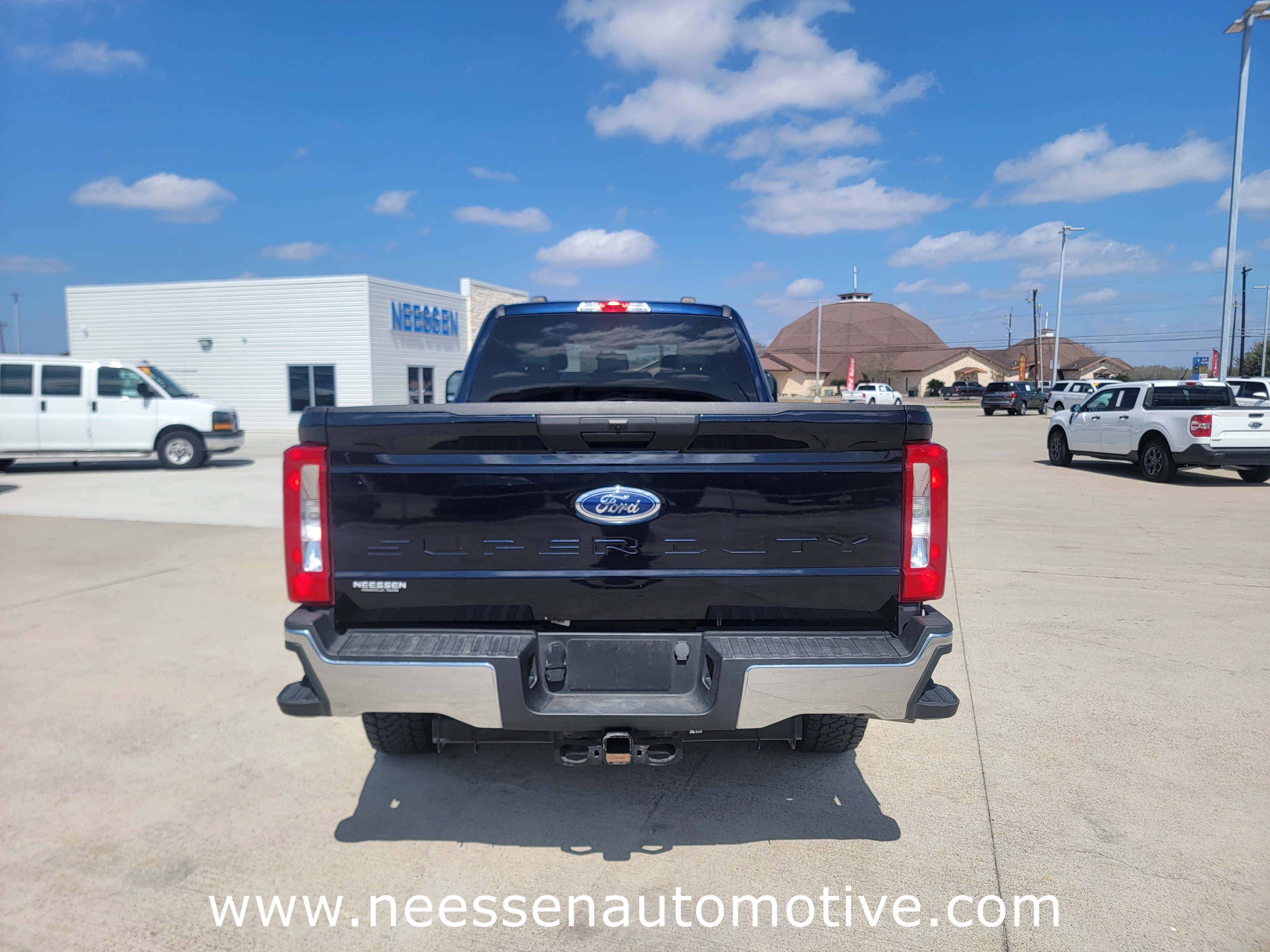 Used 2024 Ford F250 XLT AWD/4WD image 6