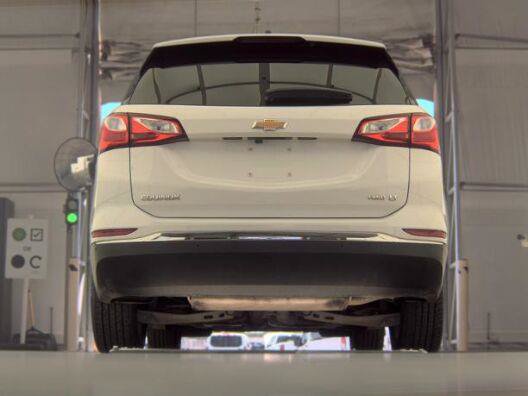 Used 2020 Chevrolet Equinox LT AWD/4WD image 6