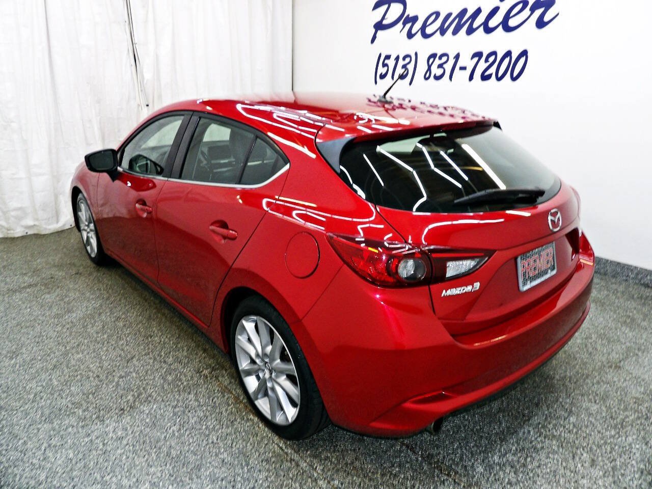 Used 2017 MAZDA MAZDA3 Touring FWD image 4