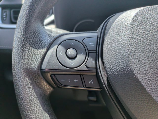 Used 2023 Toyota RAV4 LE AWD/4WD image 19