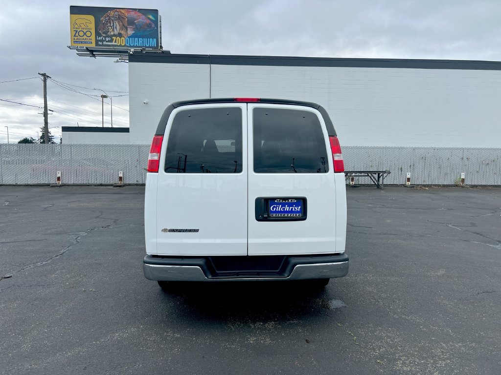 Used 2025 Chevrolet Express 3500 LT w/ LT Preferred Equipment Group RWD image 25