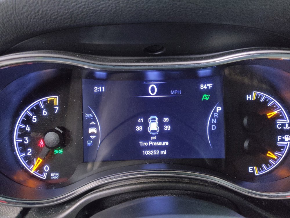 Used 2019 Jeep Grand Cherokee Laredo AWD/4WD image 23