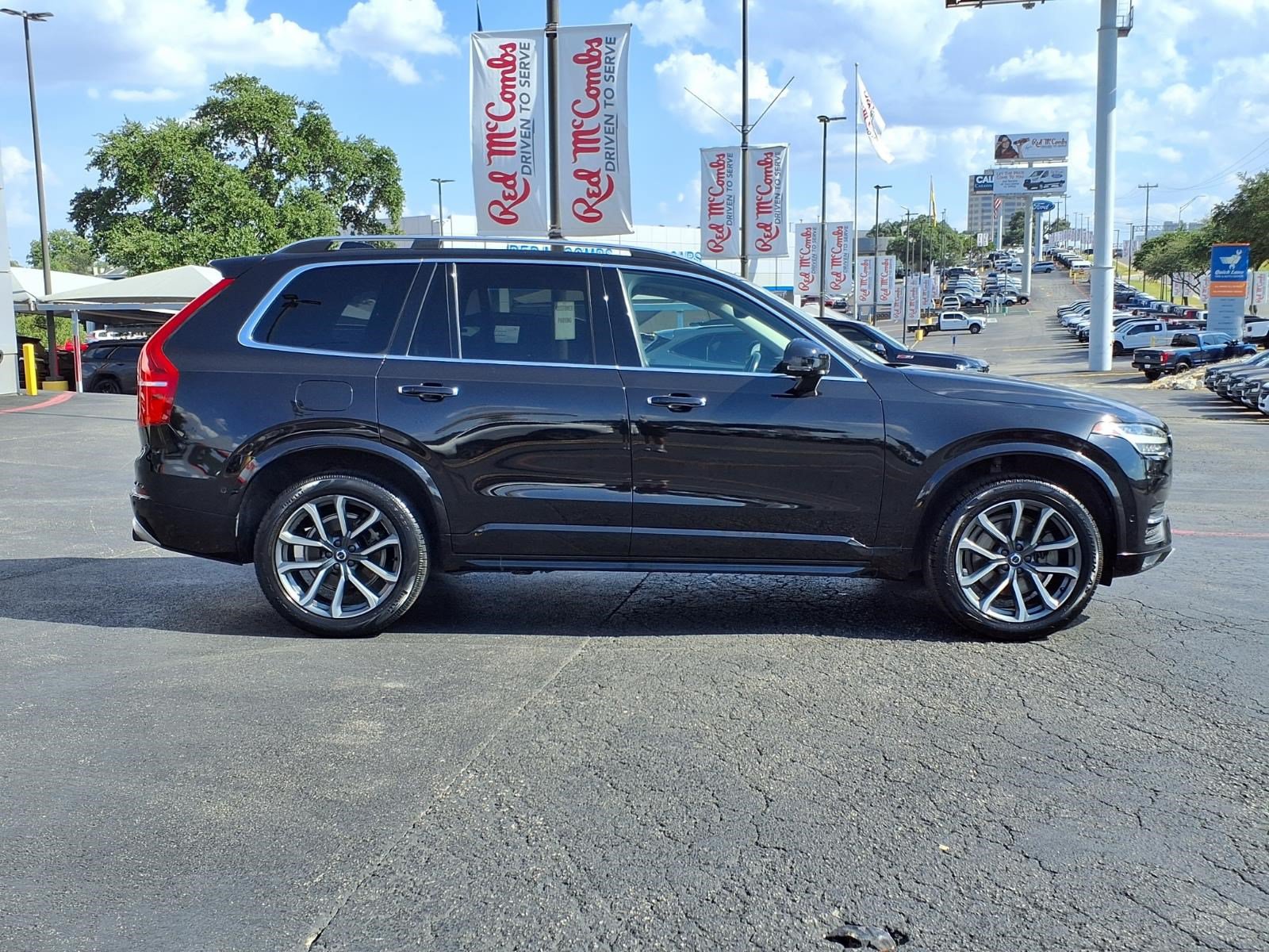 Used 2018 Volvo XC90 T5 Momentum w/ Convenience Package FWD image 5