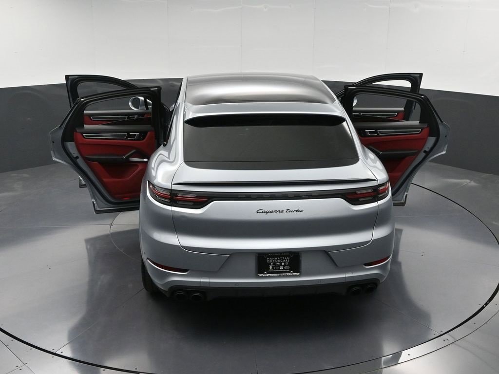 Certified 2022 Porsche Cayenne Turbo image 36