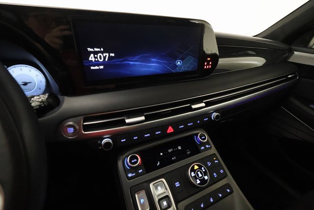 Used 2024 Hyundai Palisade Calligraphy image 17
