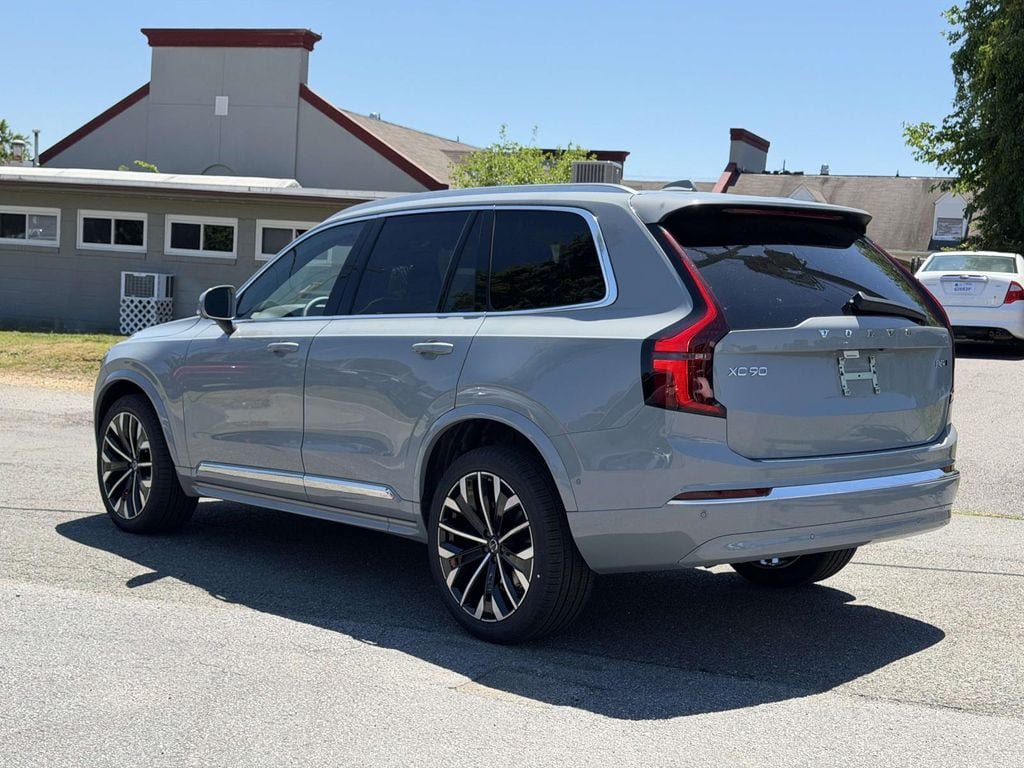 New 2026 Volvo XC90 B5 Plus w/ Protection Package Premier AWD/4WD image 21