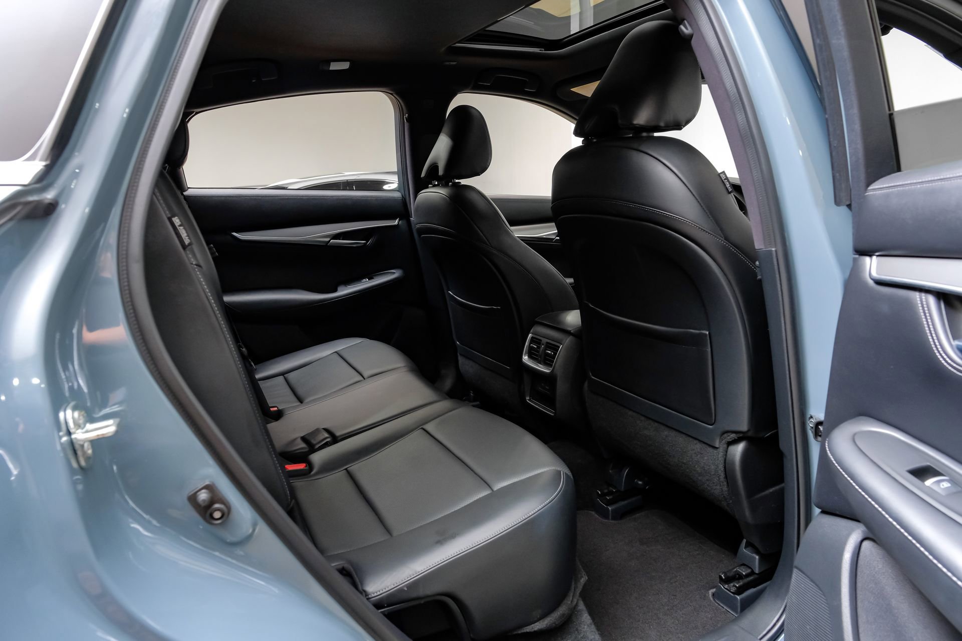 Used 2023 INFINITI QX55 Luxe w/ Cargo Package image 39