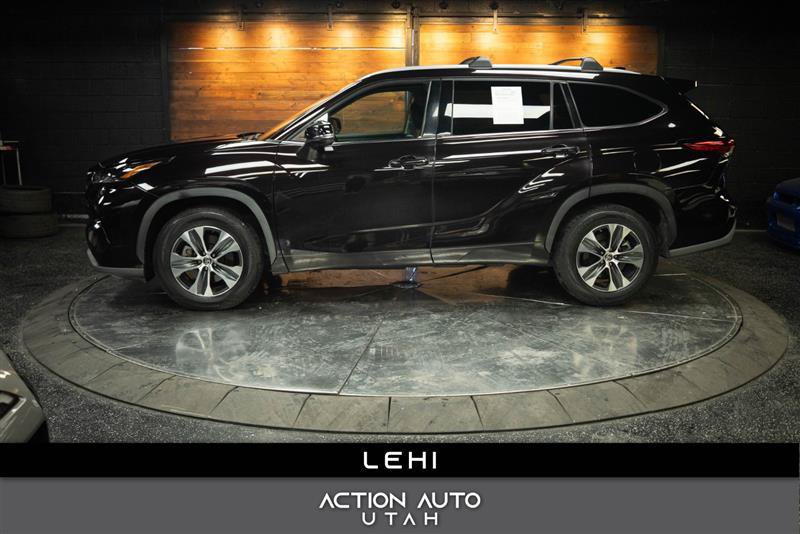 Used 2022 Toyota Highlander XLE