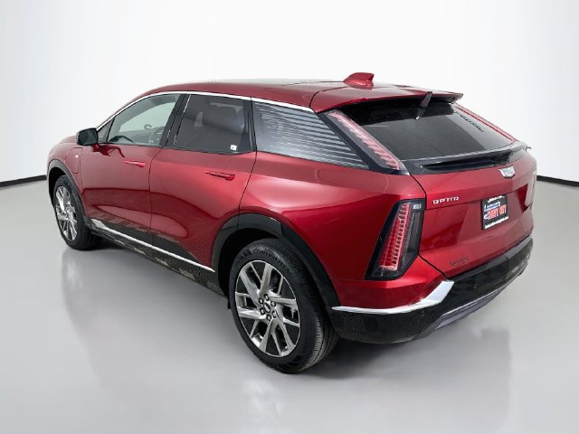 Used 2025 Cadillac Optiq Luxury 1 AWD/4WD image 5
