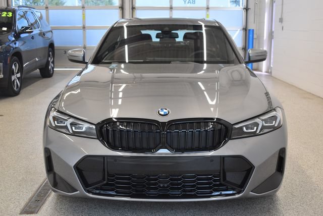 New 2026 BMW 330i xDrive Sedan w/ M Sport Package AWD/4WD image 3