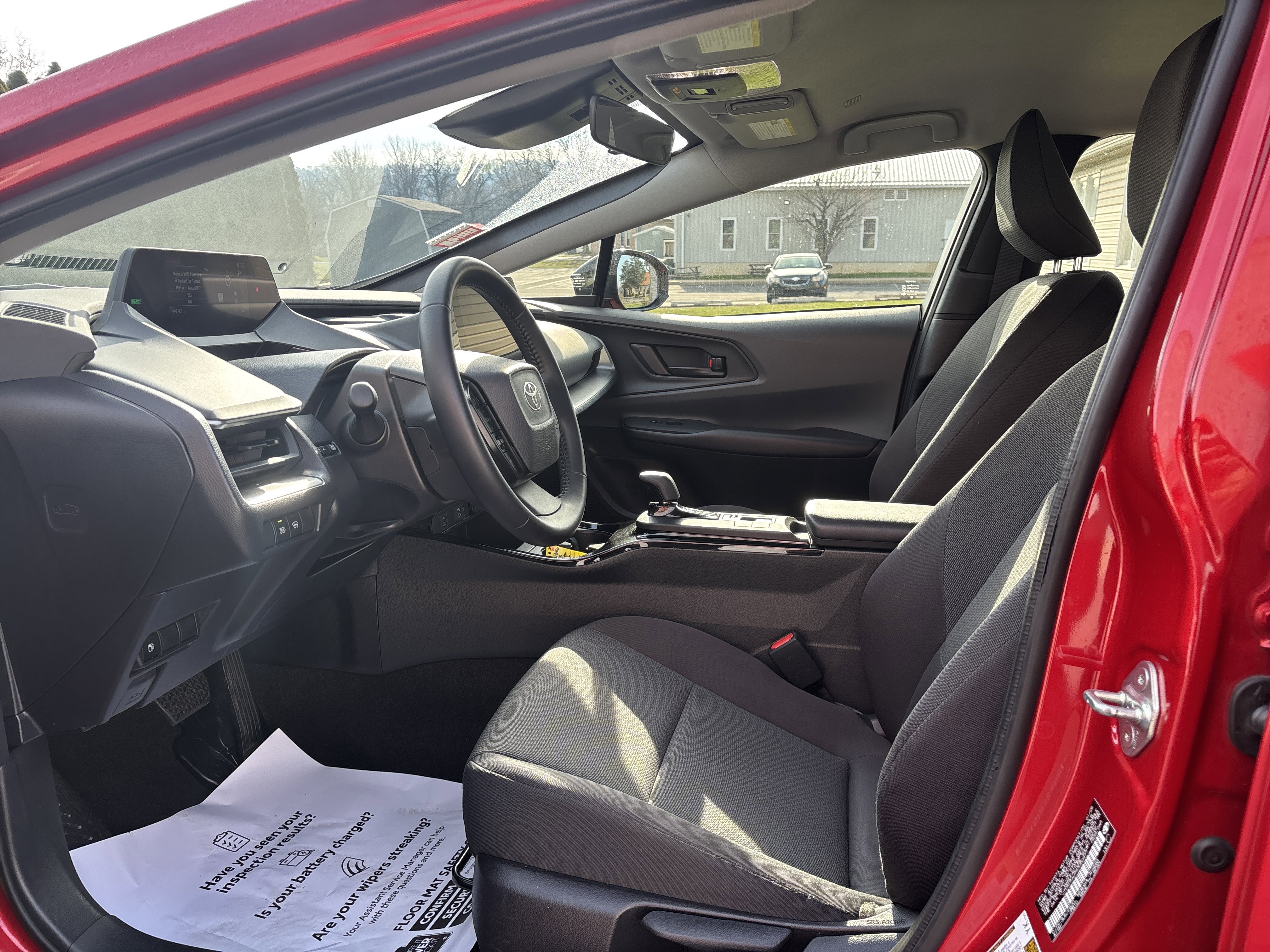 Used 2025 Toyota Prius LE image 13