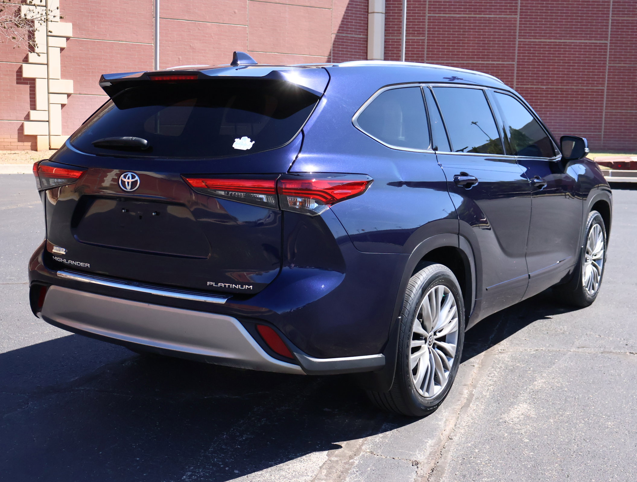 Used 2021 Toyota Highlander Platinum image 36