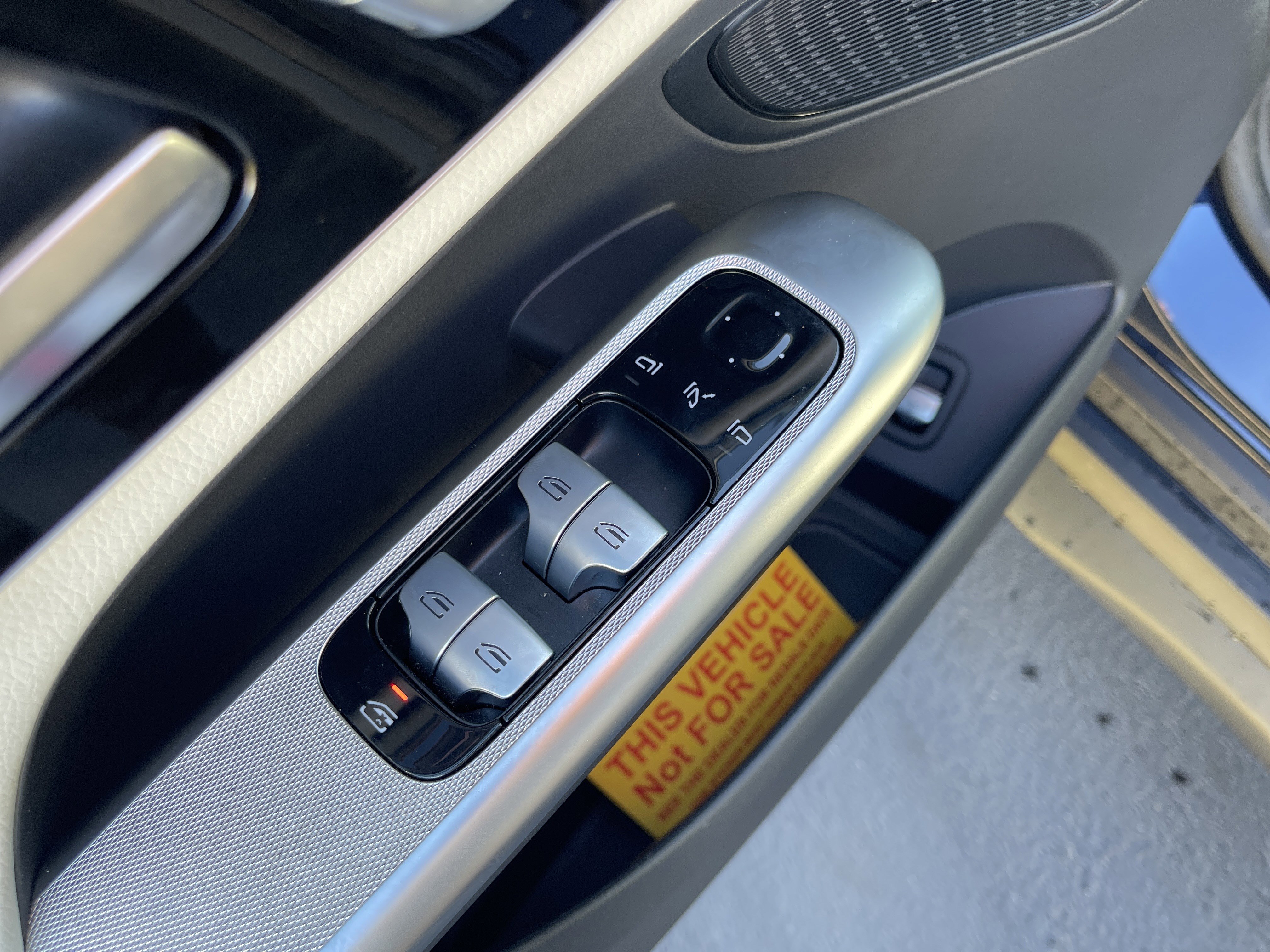 Certified 2023 Mercedes-Benz GLC 300 4MATIC image 15