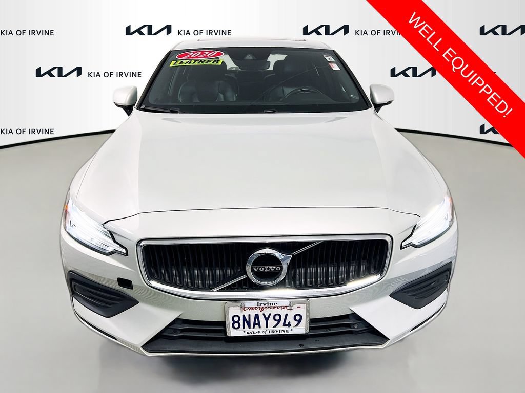 Used 2020 Volvo S60 T5 Momentum FWD image 2