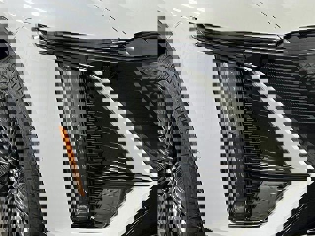 New 2025 Cadillac Lyriq Sport w/ Nappa Leather Package image 9