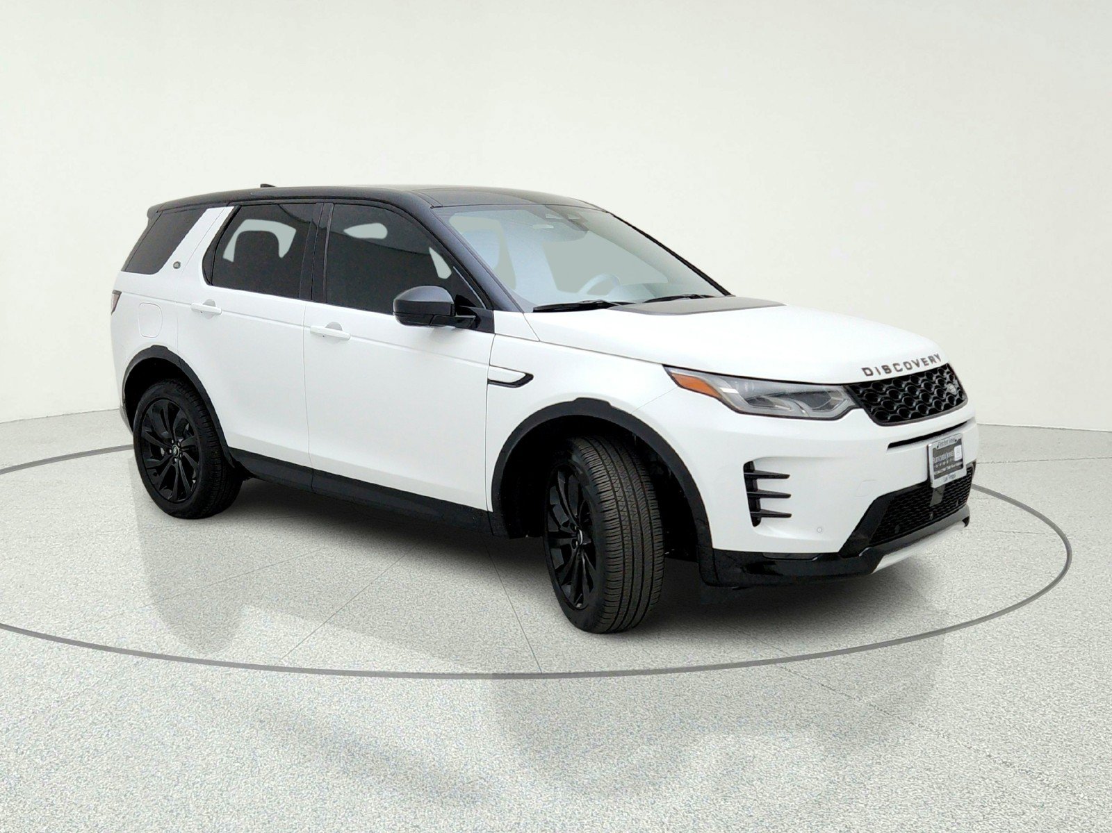 Used 2024 Land Rover Discovery Sport Dynamic SE AWD/4WD image 5