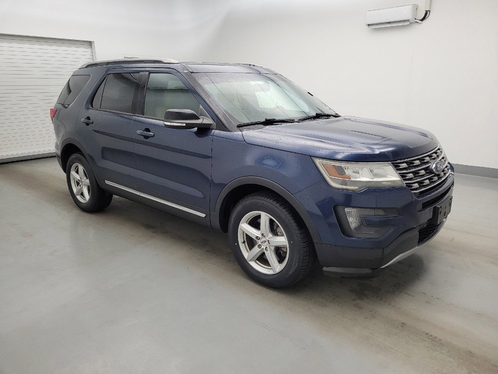 Used 2016 Ford Explorer XLT w/ Equipment Group 201A AWD/4WD image 11