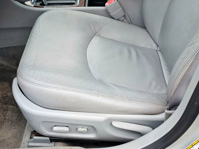 Used 2005 Buick LaCrosse CXL w/ Gold Convenience Package FWD image 15