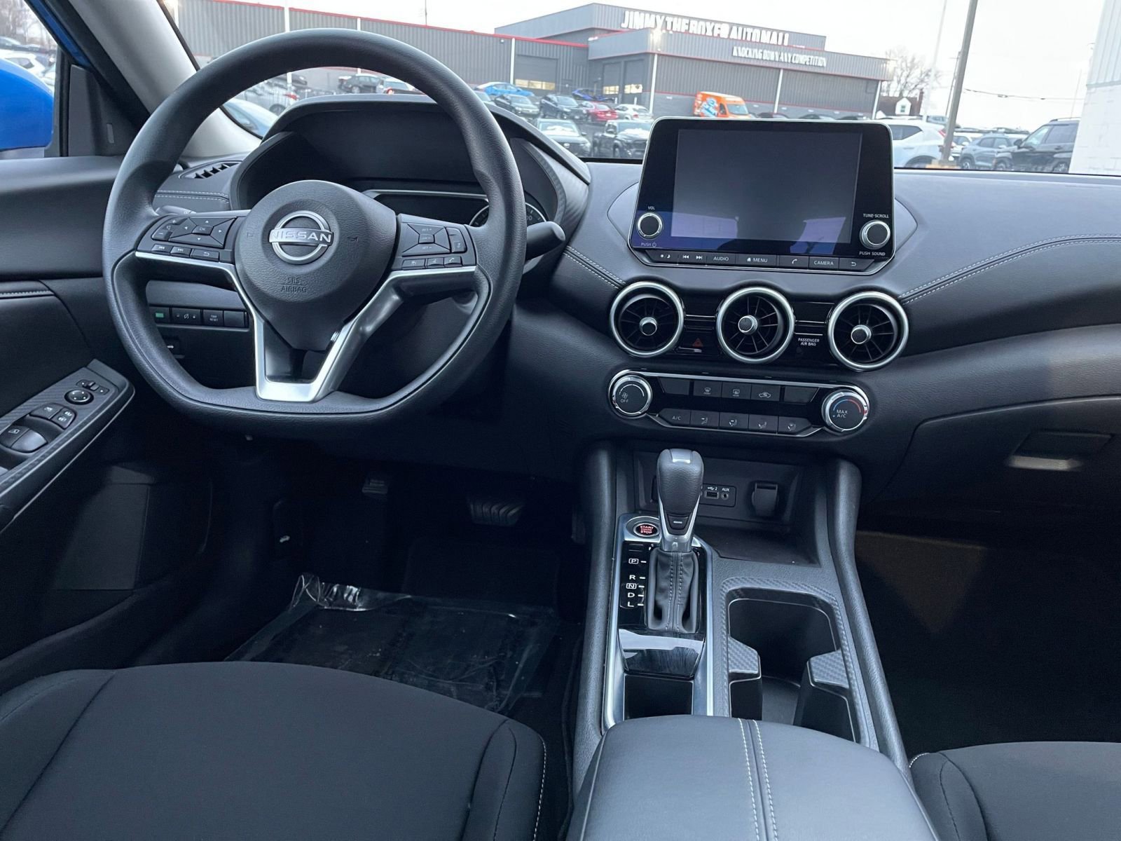 Used 2025 Nissan Sentra SV image 32