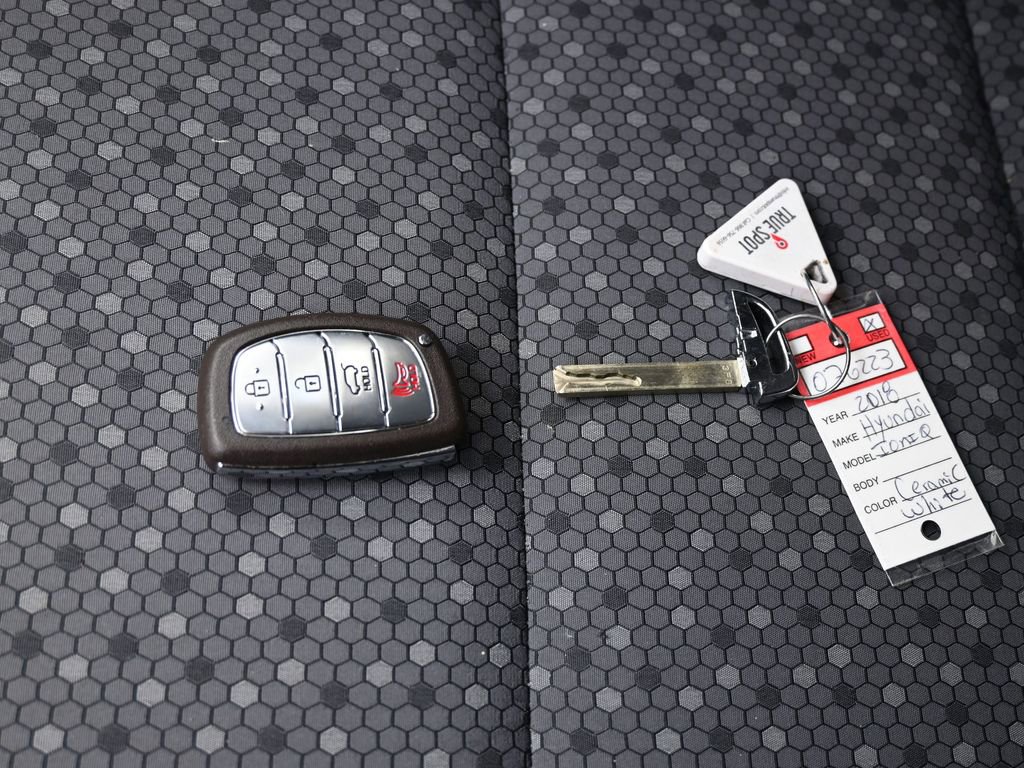 Used 2018 Hyundai Ioniq Blue image 28