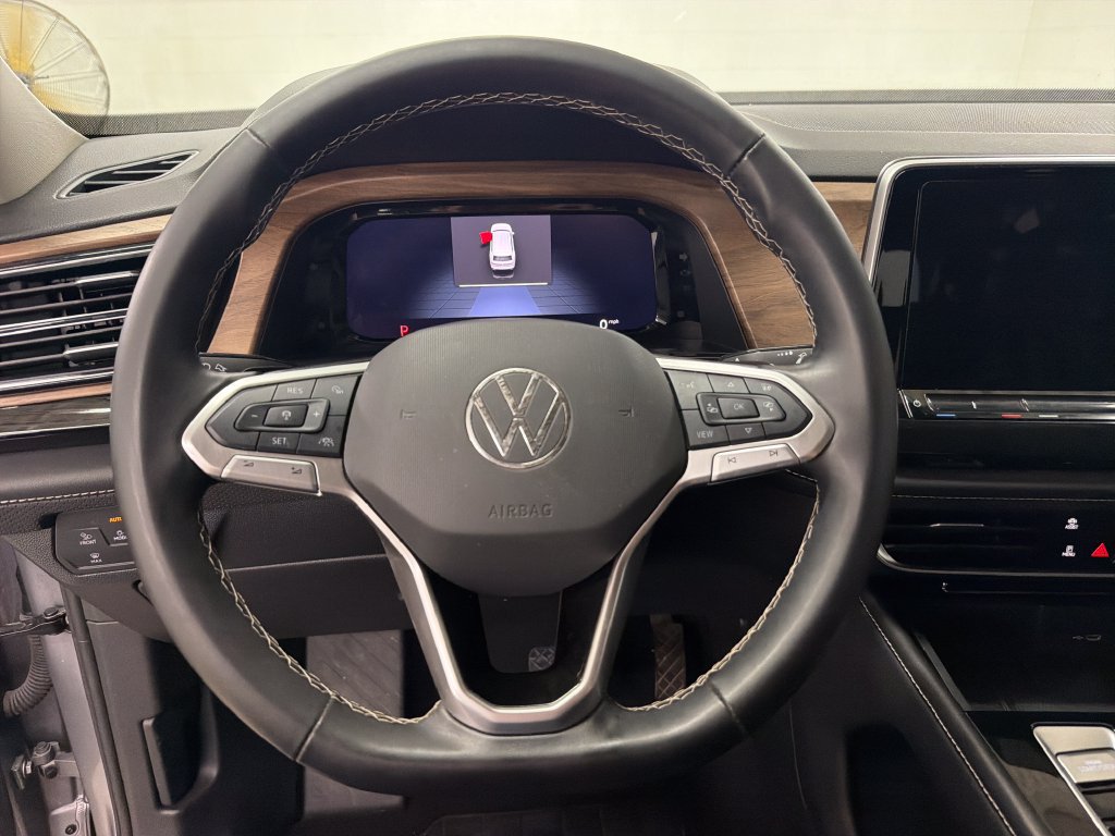 Used 2025 Volkswagen Atlas SE FWD image 17