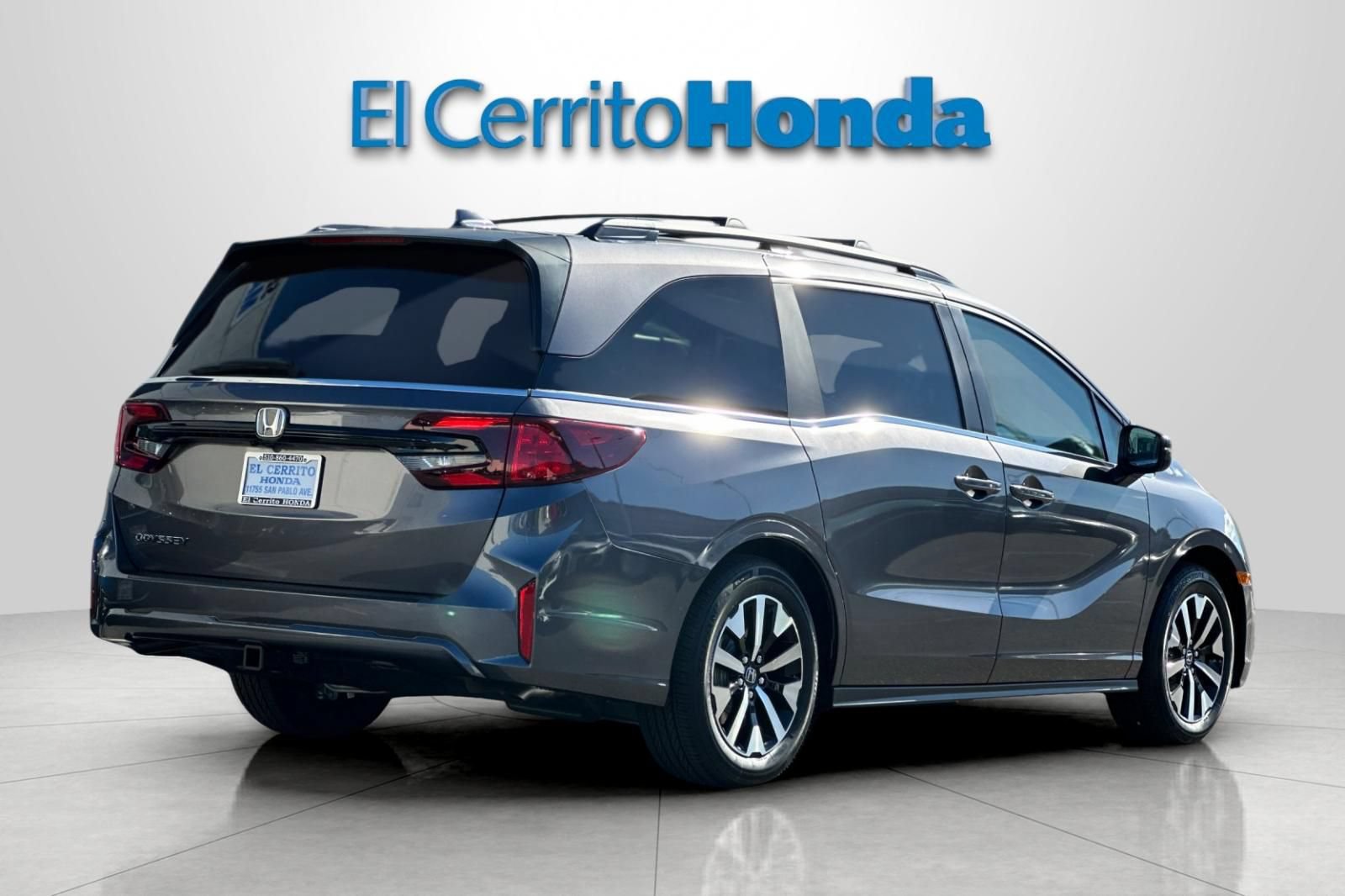 New 2026 Honda Odyssey EX-L image 3