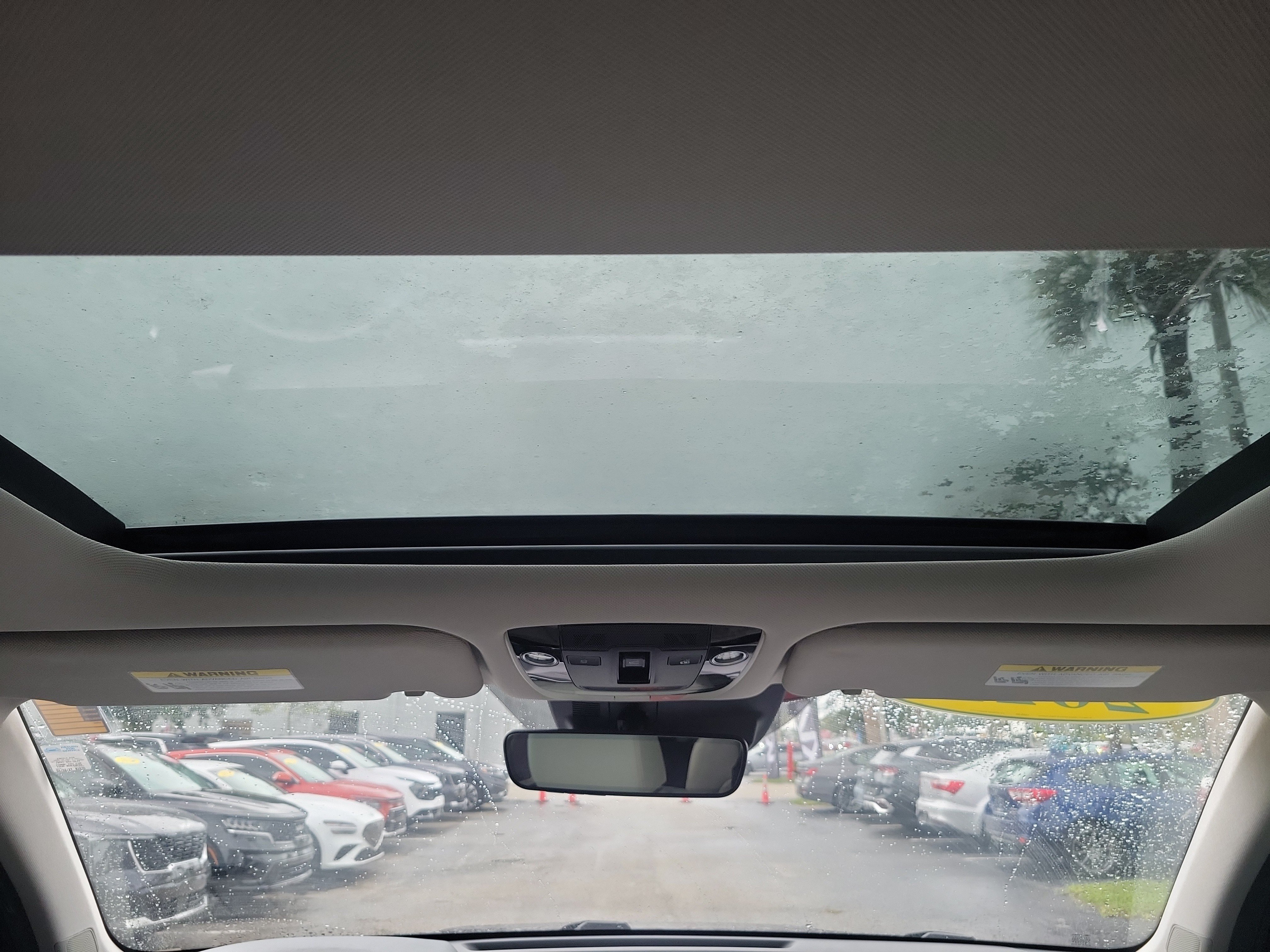 Certified 2022 Kia Sorento SX Prestige w/ Panoramic Sunroof Package AWD/4WD image 18