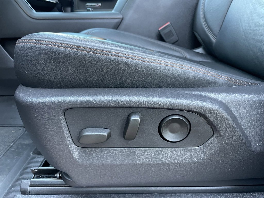 Used 2024 GMC Sierra 1500 AT4 w/ Technology Package image 11