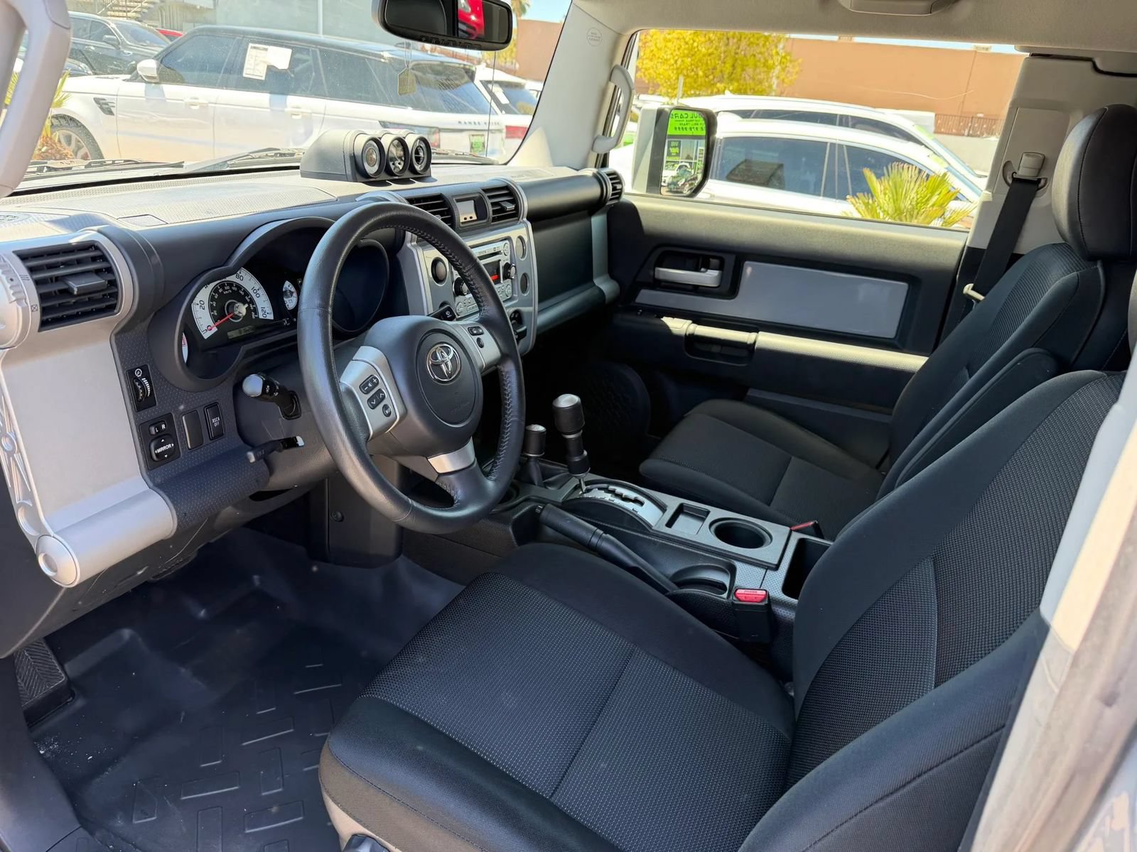 Used 2014 Toyota FJ Cruiser 4WD w/ Upgrade Package image 11