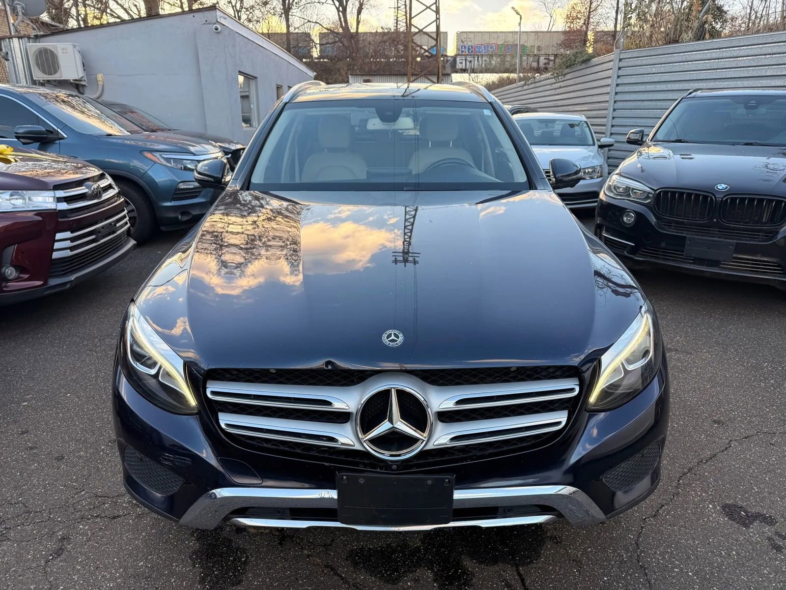 Used 2019 Mercedes-Benz GLC 300 4MATIC w/ Multimedia Package image 2