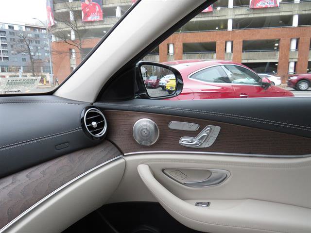 Used 2022 Mercedes-Benz E 350 4MATIC Sedan image 17