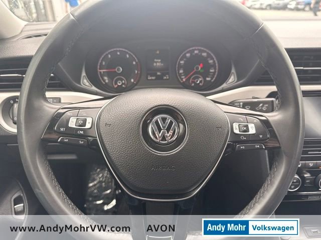 Certified 2022 Volkswagen Passat 2.0T SE FWD image 24