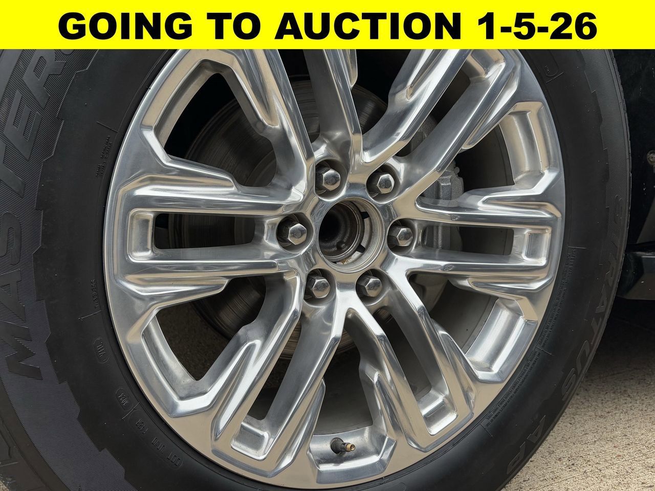 Used 2023 GMC Yukon SLT image 9