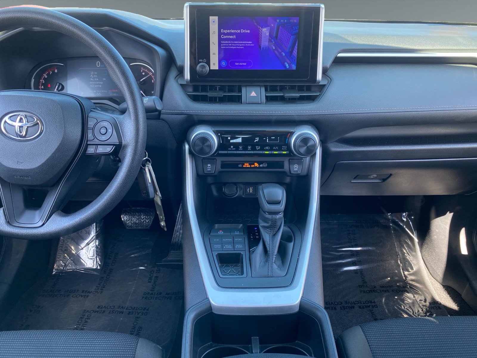Used 2025 Toyota RAV4 LE AWD/4WD image 11