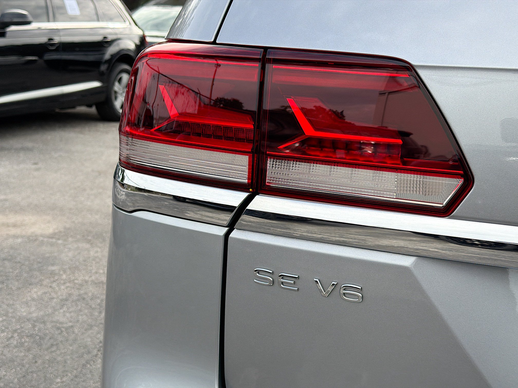 Used 2021 Volkswagen Atlas SE w/ Panoramic Sunroof Package FWD image 10