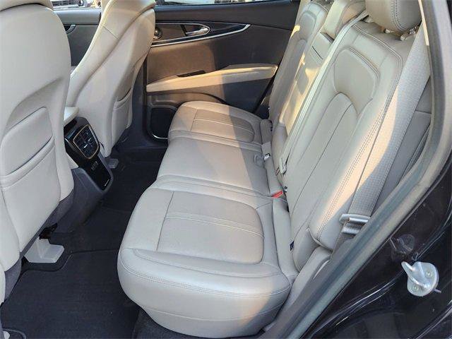 Used 2021 Lincoln Nautilus Reserve w/ Equipment Group 201A image 10