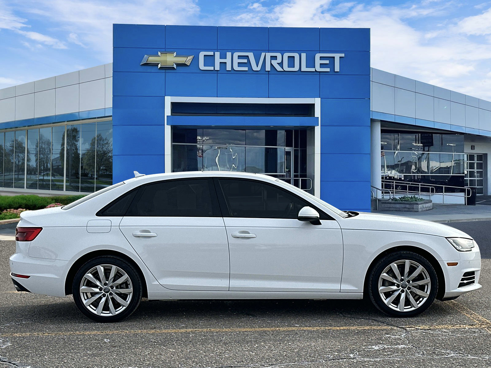 Used 2017 Audi A4 2.0T Premium image 5