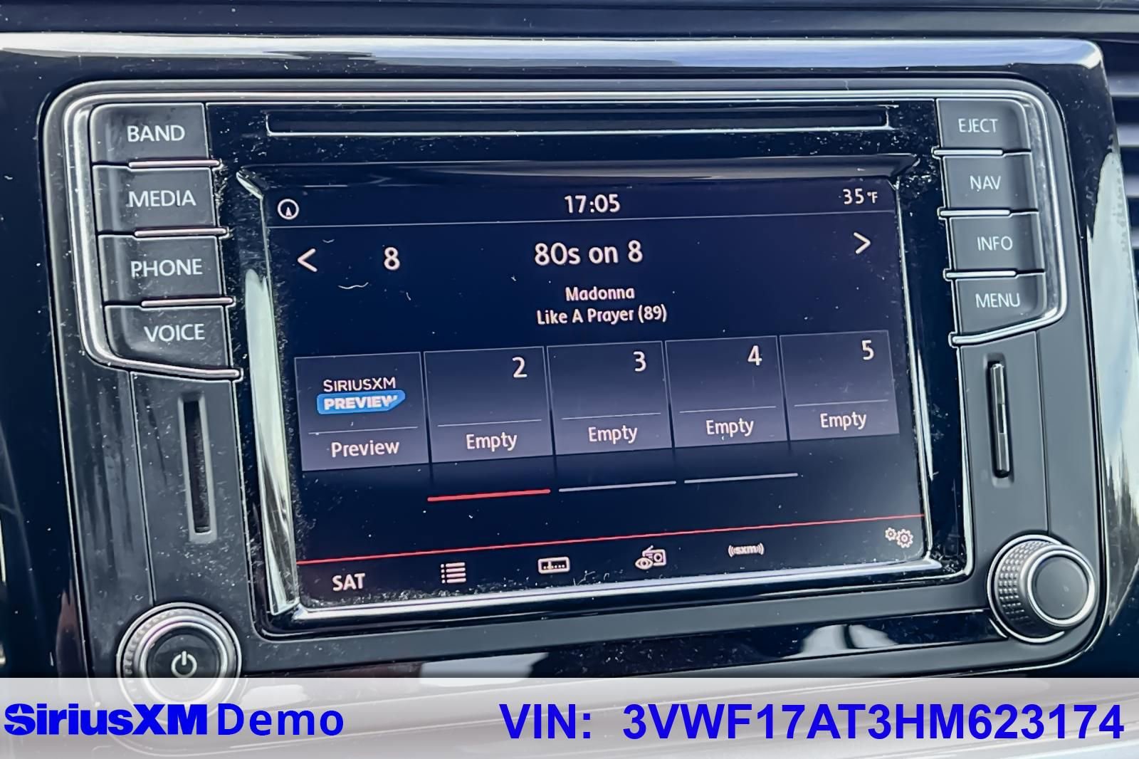 Used 2017 Volkswagen Beetle 1.8T image 37