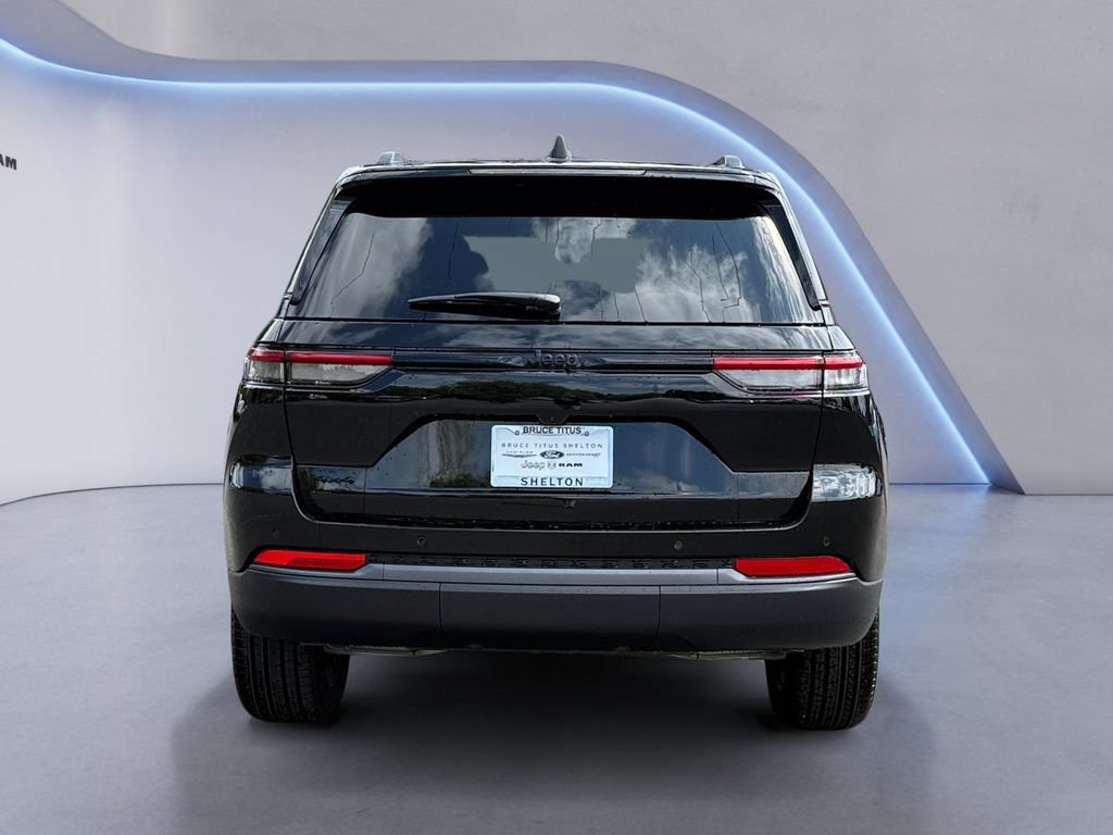 New 2026 Jeep Grand Cherokee Limited w/ Limited Altitude Package AWD/4WD image 4