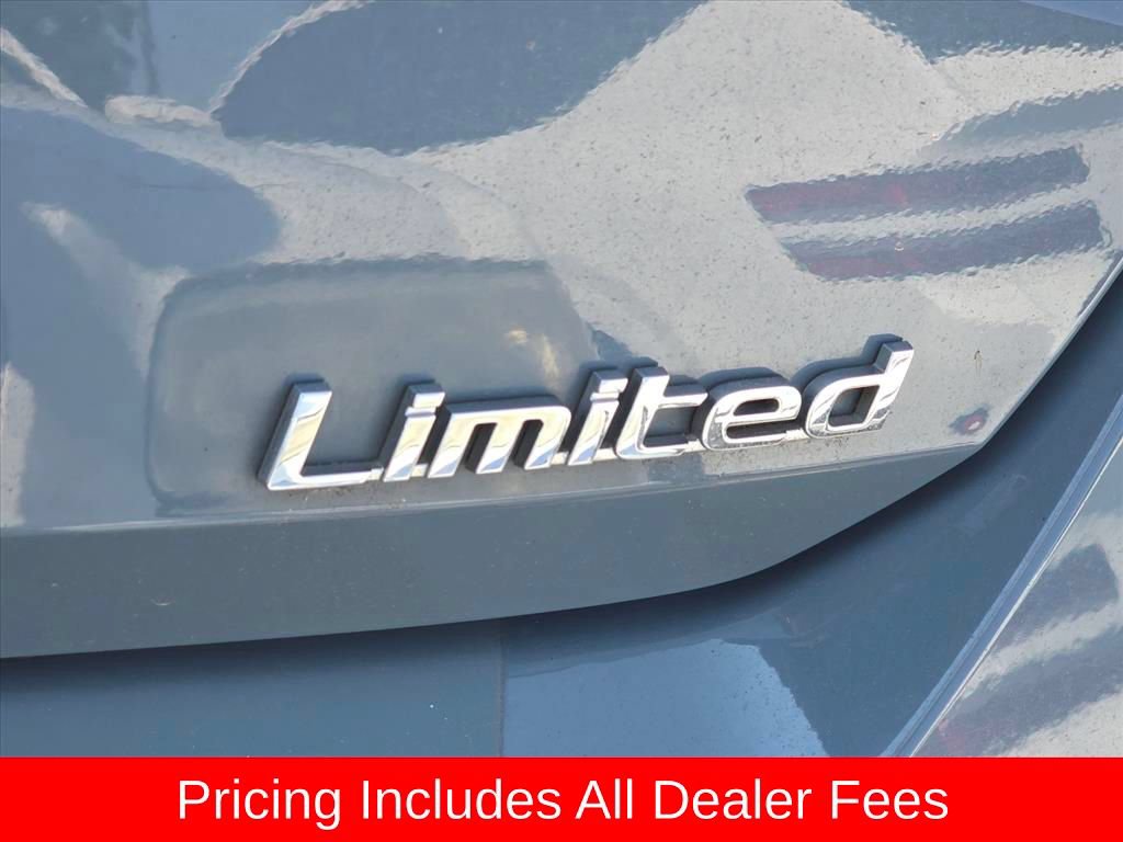 Used 2022 Hyundai Elantra Limited FWD image 9