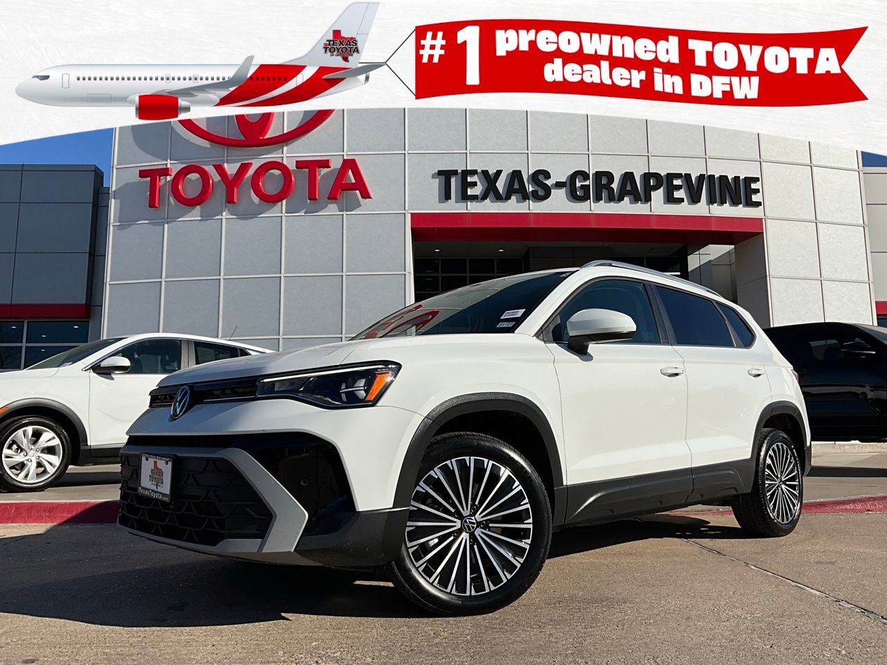 Used 2025 Volkswagen Taos SE image 1