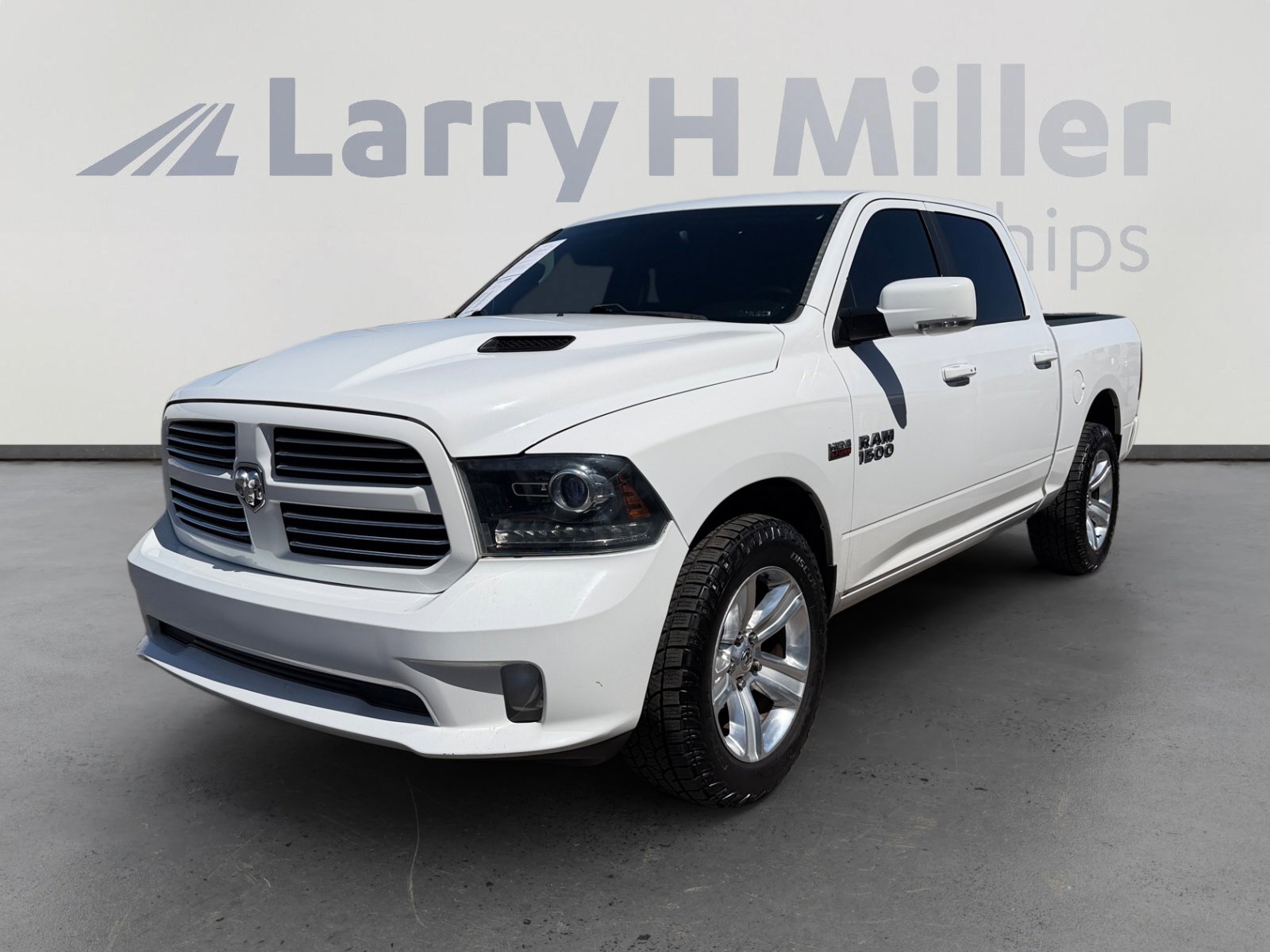 Used 2016 RAM 1500 Sport w/ Convenience Group AWD/4WD video 1