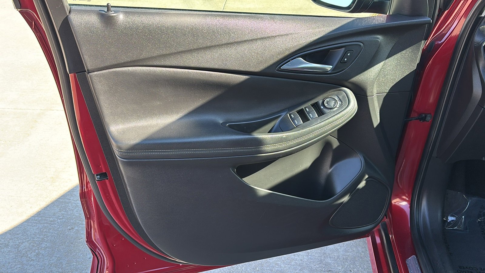 Used 2020 Buick Encore GX Select w/ Sport Touring Package image 25